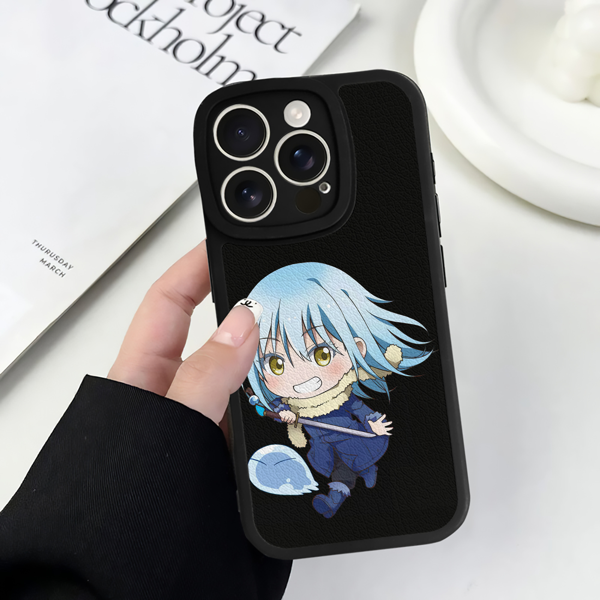 （画像用） 転スラ Regarding Reincarnated to Slime 【iPhone 16シリーズ対応】シリコンスマホケース（レザー調） 材質：シリコン